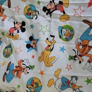 Mickey and friends crib sheet